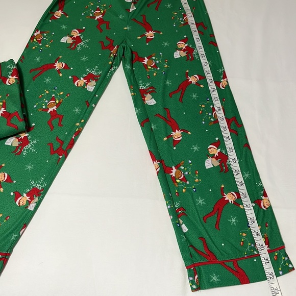 Elf on the Shelf Youth 2 Piece Sleepwear - Picture 6 of 8
